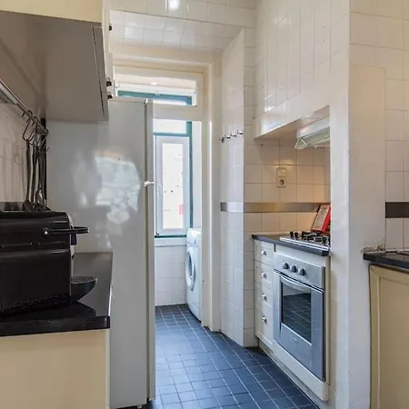 Typical 2bdr Daire Lisboa