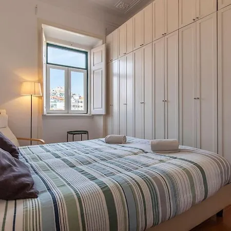 Typical 2bdr ליסבון